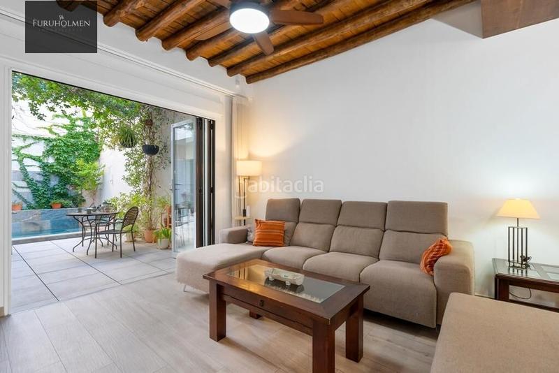 Foto b2401cc5-a227-4a00-bbad-2a8a10169f1a. Casa  adosada con piscia en zona sanders en Rosaleda - Juventud Granada