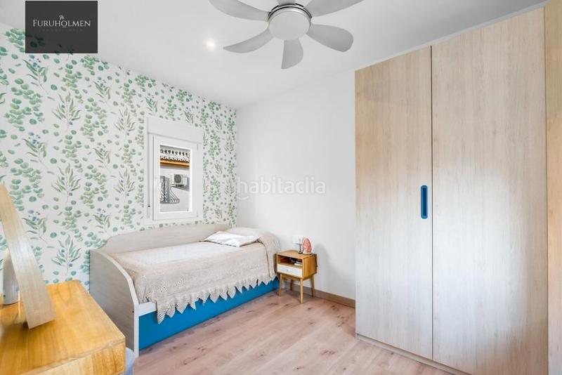 Foto c528a4d9-9645-431d-858f-44d4785e4b2b. Casa  adosada con piscia en zona sanders en Rosaleda - Juventud Granada