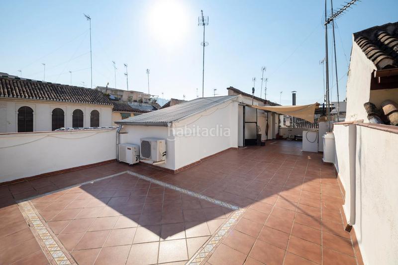 Foto 0ac5cd1a-5c75-4bf7-8104-b0df5bc1923c. Edificio en plaza del campillo bajo 5 edificio centro en Granada