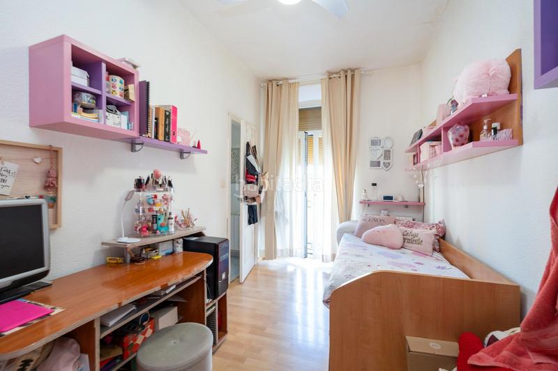 Foto 756fc261-18d4-41cd-a48f-619e299c9cb4. Edificio en plaza del campillo bajo 5 edificio centro en Granada