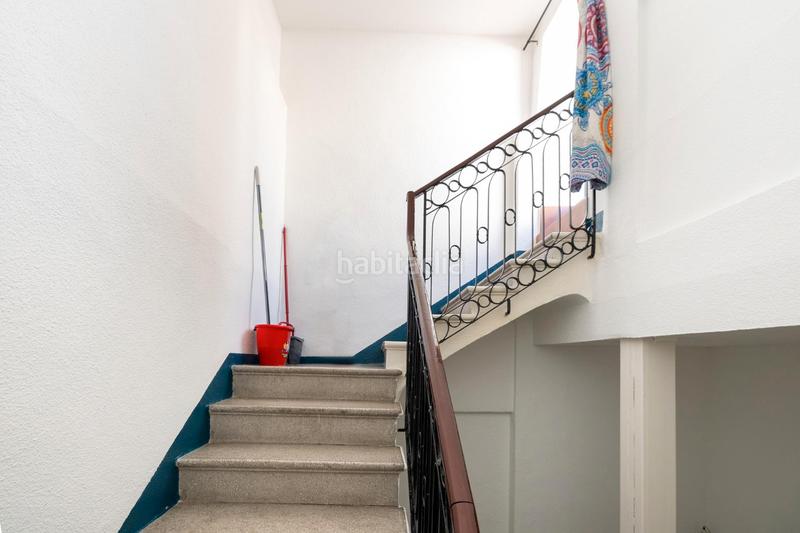 Foto 8071da65-3d72-46d4-8a0a-5b9602427e45. Edificio en plaza del campillo bajo 5 edificio centro en Granada