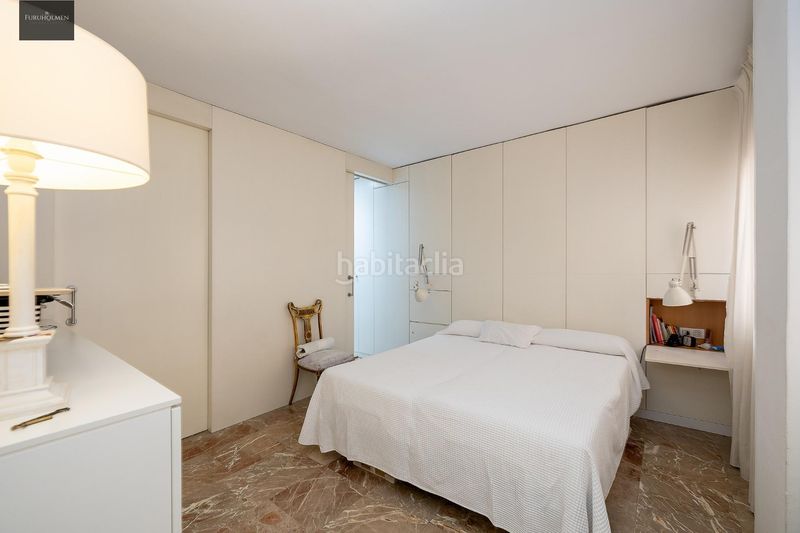 Foto 547c932f-52cf-46ed-a0d8-ea1239d21f35. Piso en calle doctor muñoz fernández 2 piso en zona san lazaro/beiro en Granada