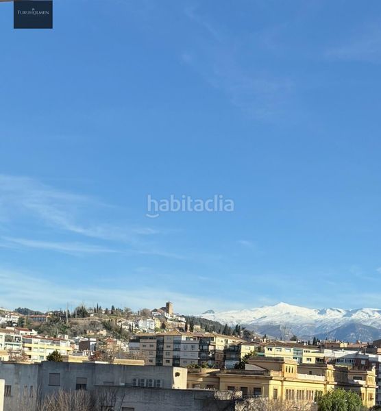 Foto b1d87760-bfa9-41e7-9d21-190d42dabef1. Piso en calle doctor muñoz fernández 2 piso en zona san lazaro/beiro en Granada