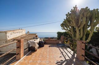 Maison  Calle hurgoneros 4. Casa en rubite con vistas al mar
