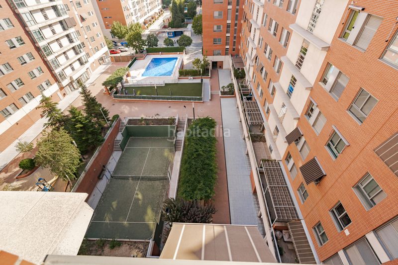 Foto ac13612f-8e80-4b89-b2d3-ddf2b6c11f19. Pis amb calefacció aparcament piscina a Legazpi Madrid