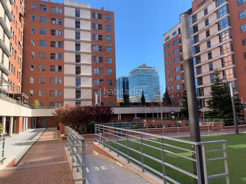 Foto d4c0acad-4c51-4234-af34-6ff9e1545ee2. Pis amb calefacció aparcament piscina a Legazpi Madrid