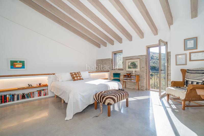 Foto 35014119-e87c-4adc-86a4-29a083c164bc. Casa amb xemeneia calefacció aparcament piscina a Cadaqués