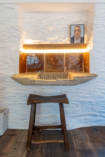 Foto 9141bf88-72f5-48db-8ecf-8f4ed563e298. Casa amb xemeneia calefacció aparcament piscina a Cadaqués