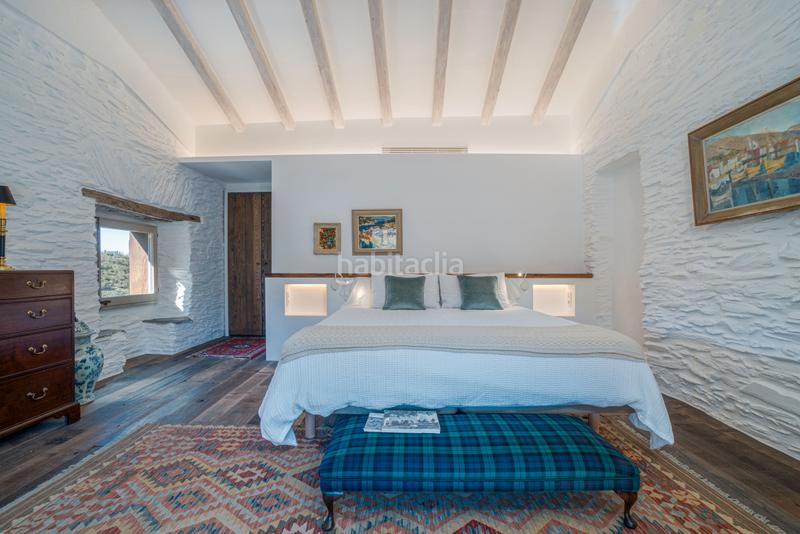 Foto c1abbcad-7a88-418e-b20a-f29adb1bab74. Casa amb xemeneia calefacció aparcament piscina a Cadaqués