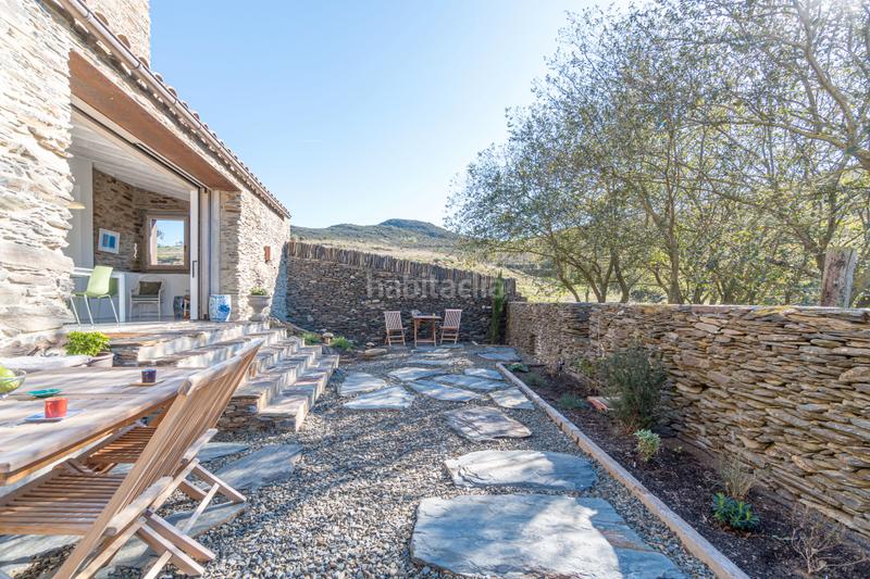 Foto cde49e5d-630f-4190-bddf-ad5cc60c4b64. Casa amb xemeneia calefacció aparcament piscina a Cadaqués