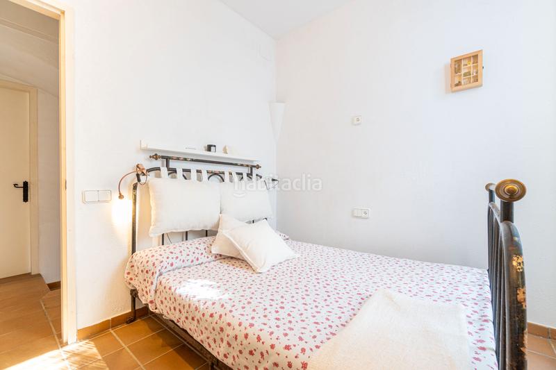 Foto e7cfd6d9-2cb5-40a7-a274-bf1d2ce3cf18. Casa adosada en carrer d'en narcís monturiol 3 casa tipica en el centro del pueblo en Cadaqués