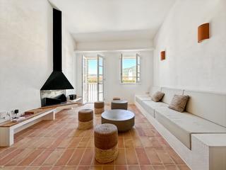 Casa adossada  Carrer de sa tórtora 28. Casa tipica de cadaqués recien reformada