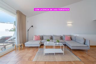 Casa adossada a Carrer de l'heretat 17. Espectacular casa adosada  con vistas al mar y licencia tur�stic