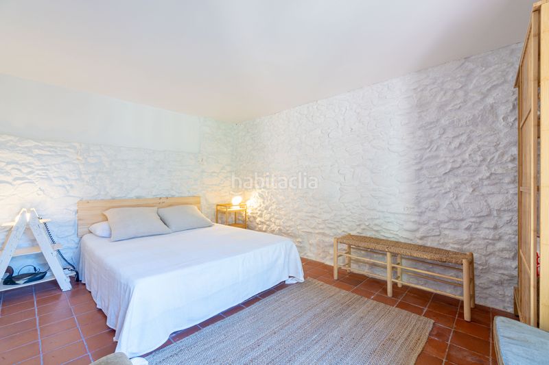 Foto 3568be04-584c-48cf-bdff-7ee8aa62ed69. Casa amb xemeneia a Palau-saverdera