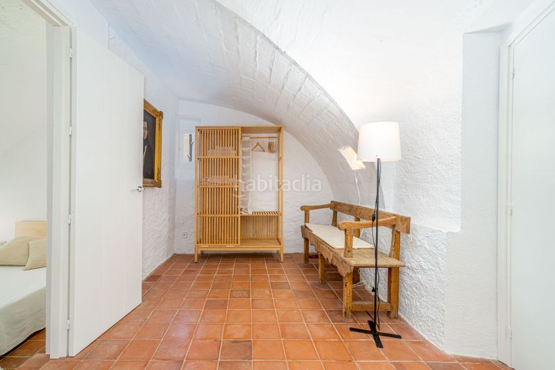 Foto b19f680b-4e25-4695-995e-b55919352a2c. Casa amb xemeneia a Palau-saverdera