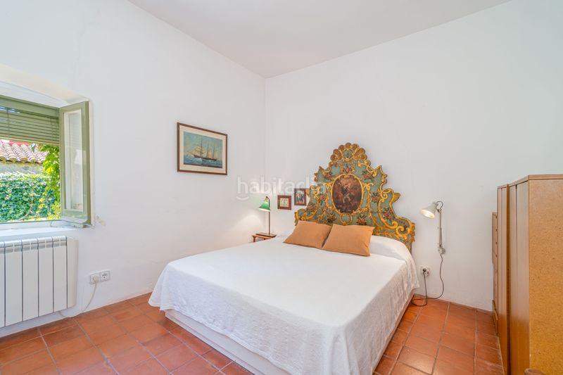 Foto b53f59d1-d37c-49d0-b05f-f101ad44f31d. Casa amb xemeneia a Palau-saverdera