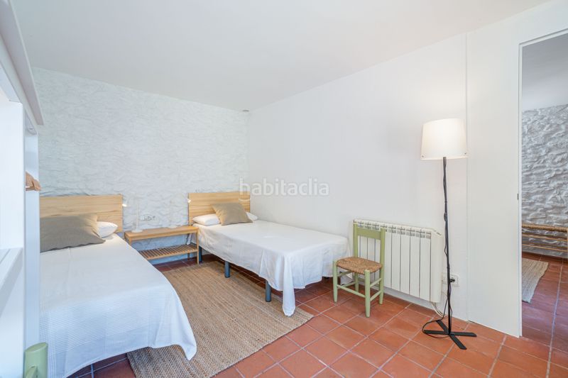 Foto bd24c92e-73ec-4d28-beaa-e45953d78eae. Casa amb xemeneia a Palau-saverdera