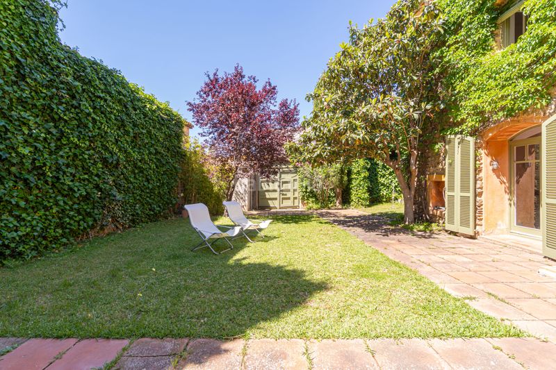 Foto dc210258-f838-49d7-9f5a-3725c6810403. Casa amb xemeneia a Palau-saverdera