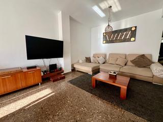 Etagenwohnung in Torrefiel