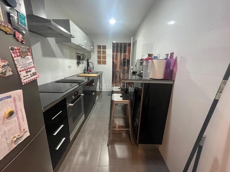 Foto 2bf30f7b-d312-4028-ac81-3b194b8a0073. Piso  en Benetússer