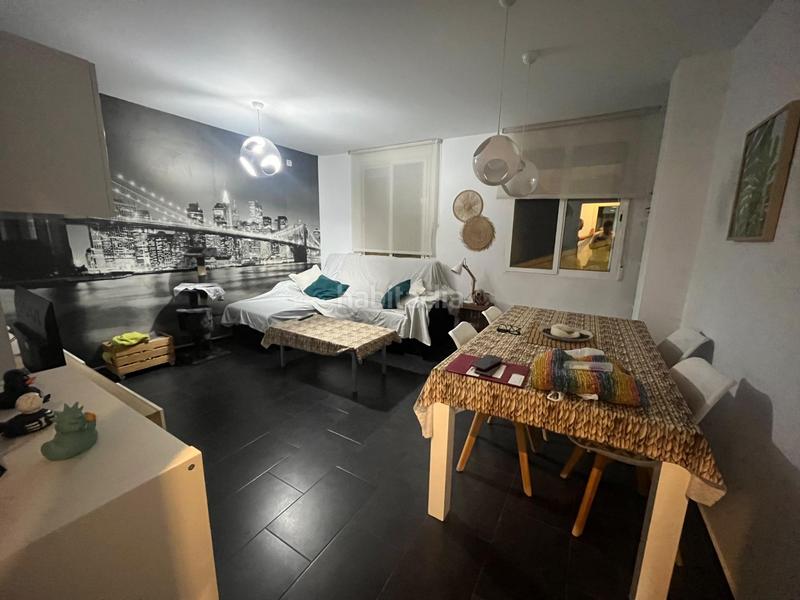 Foto 8f90455c-8c30-4d0f-86a5-84137f0d3ae2. Piso  en Benetússer