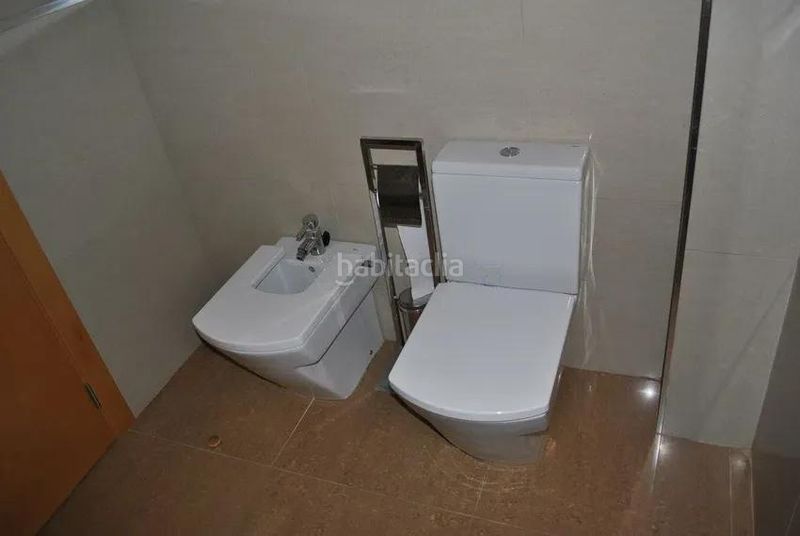 Foto 1730355d-ed00-42c6-a94b-4b3dc3ef01fd. Pis a El Alborgí Paterna