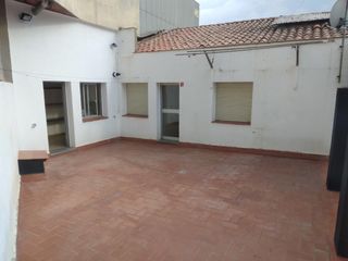Location Appartement  Carrer de mallorca 27. Piso tipo casa