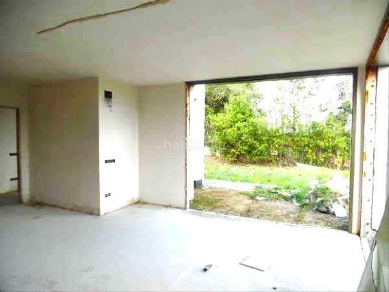 Foto a7317411-7774-4385-956a-e2aeb7833566. Chalet en avenida del golf 1 construcción en obra parada cerca del golf en Vallromanes
