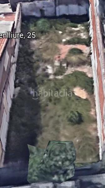 Foto ac55cec3-7613-4270-a209-65f0b1cf2df3. Terreno residenziale in calle de marià benlliure 27 in Badalona