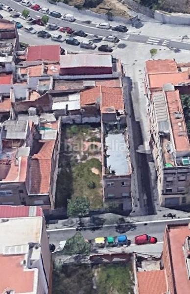 Foto c1969cb2-54db-4d2c-85d1-40f2956253b6. Terreno residenziale in calle de marià benlliure 27 in Badalona