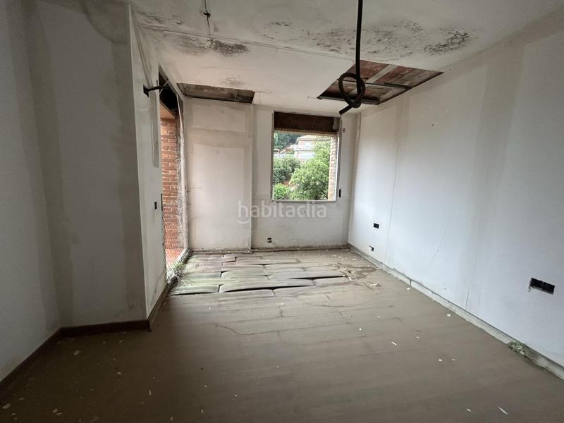 Foto 153035f3-e490-4ce6-89bf-6b2c3989fbfa. Reihenhaus mit heizung parking terrasse in Airesol Castellar del Vallès