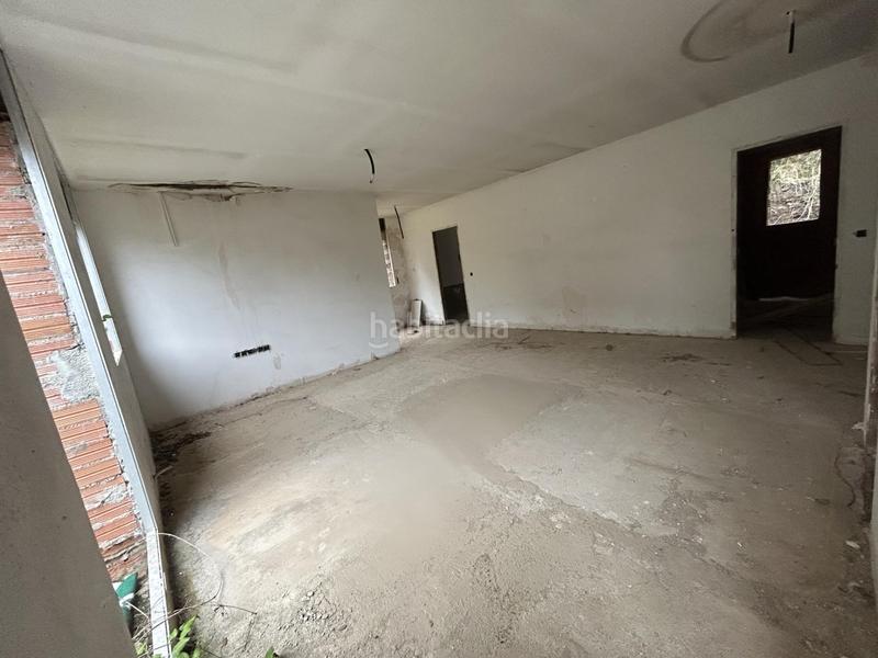 Foto 292e761d-d033-426d-8d33-f3c841eb699b. Reihenhaus mit heizung parking terrasse in Airesol Castellar del Vallès