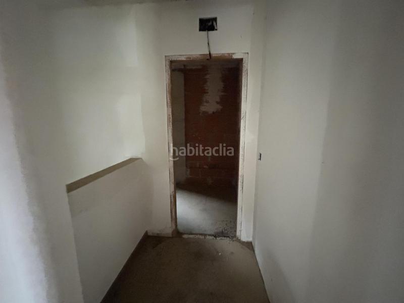 Foto e828d6d2-b35d-448b-beb2-823e68466019. Reihenhaus mit heizung parking terrasse in Airesol Castellar del Vallès