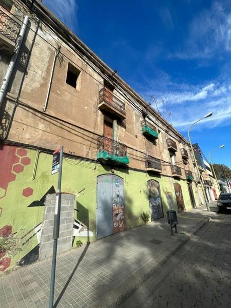Foto ef13073b-4b0b-486e-a5e8-33edfc64b3d0. Terreno residenziale in Provençals del Poblenou Barcelona