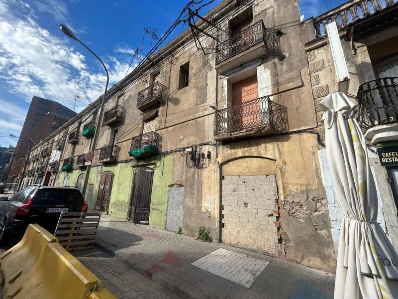 Foto 75b85306-d36d-4838-bb3c-14e9c9fb4371. Terreno residenziale in de pere iv 349 in Provençals del Poblenou Barcelona