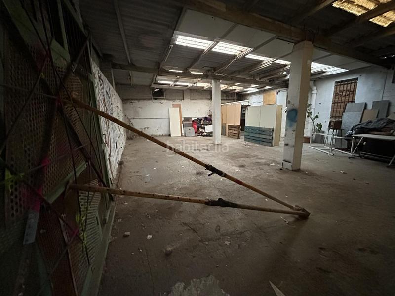 Foto a8a0eb13-49c0-467c-8129-9ddbccd5a6a4. Gewerbliches grundstück in del freser 180 in El Camp de l´Arpa del Clot Barcelona