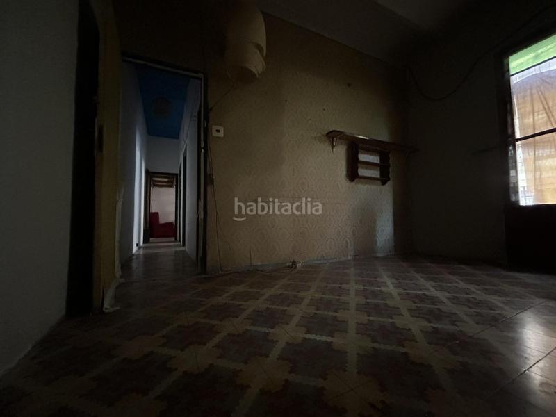 Foto b67ea15c-20d8-43ae-928a-80fd007dd4ce. Gewerbliches grundstück in del freser 180 in El Camp de l´Arpa del Clot Barcelona