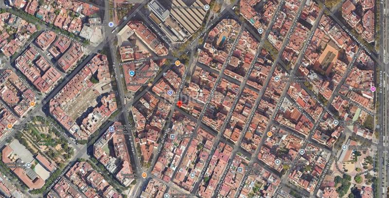 Foto fe41862f-c7c8-48b4-ade5-ee3e769eed29. Solar industrial en del freser 180 en El Camp de l´Arpa del Clot Barcelona