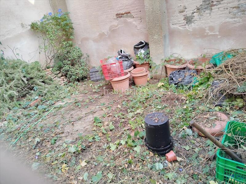 Foto 3d4b6016-6ece-4133-923f-528bf37a31df. Terrain industriel dans del freser 180 dans El Camp de l´Arpa del Clot Barcelona