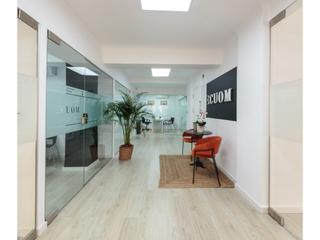 Alquiler Oficina  Plaça de la muntanyeta. Oficina amplia y luminosa en el centro de alicante