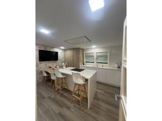Chalet in Calle avellaner 5. Exclusivo chalet reformado en muchamiel con piscina y jardín pri