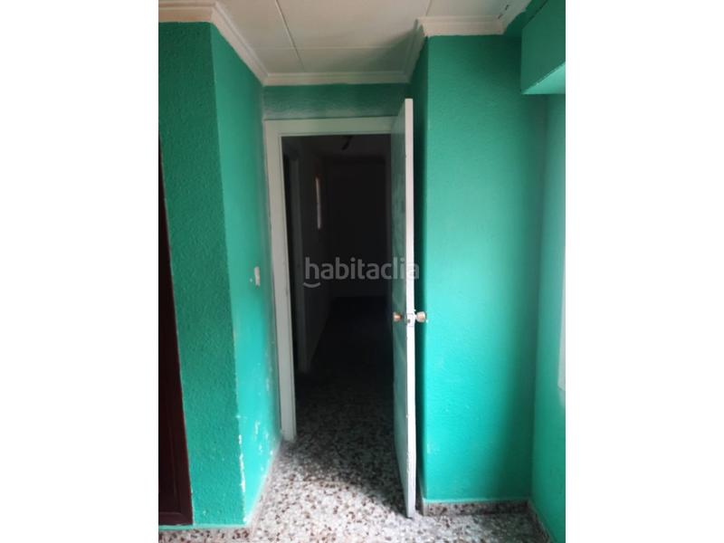 Foto c0f0a5b1-788b-4541-a2c4-ae0a5cc17fbf. Piso en avenida juan carlos i 3 súper oportunidad de compra ! en Salinas