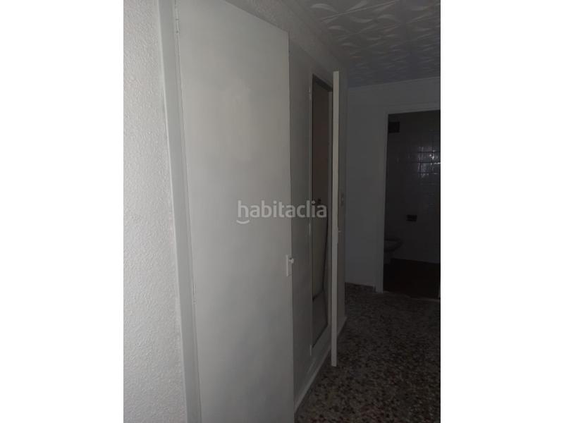 Foto ec5aa571-413c-45fe-96a2-f5c8f708fa7d. Piso en avenida juan carlos i 3 súper oportunidad de compra ! en Salinas