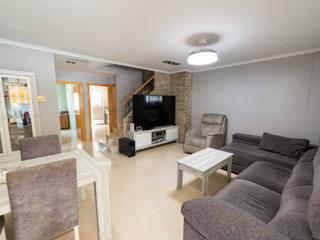 Xalet en Paseo d'atzavares 22. El hogar que siempre soñaste te espera en la ciudad delx! Xalet en Paseo d'atzavares 22. El hogar que siempre soñaste te espera en la ciudad delx!