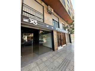 Local commercial à Calle capitan antoni mena 5. Tu próximo proyecto empieza aquí local en venta en elche!