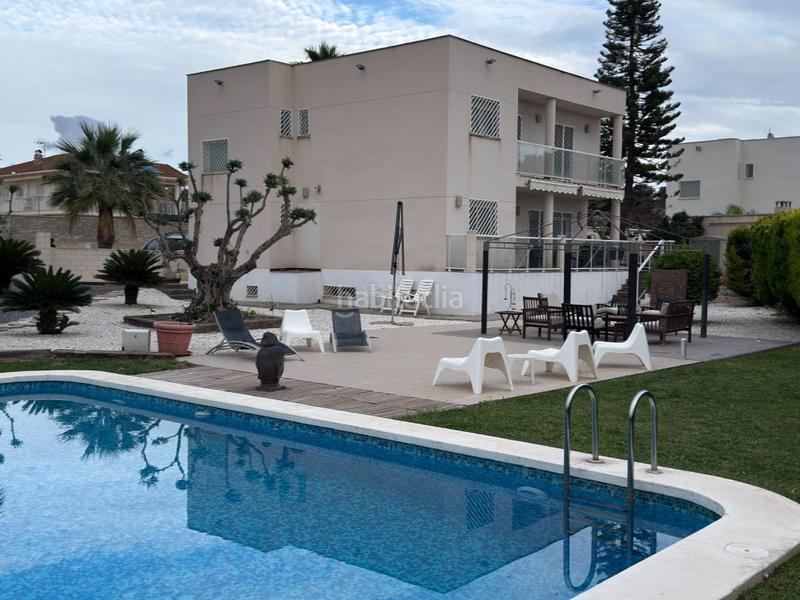 Foto 40a69d10-1297-4c18-9b4d-f7fa393f59f3. Casa amb aparcament a Moralet Alicante