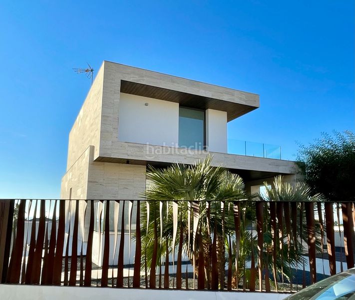Foto 5c655ccf-a061-495d-b429-5984afbbd854. Location chalet avec chauffage parking piscine dans Vendrell (El)