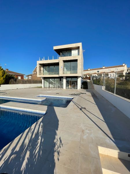 Foto b13c67c6-e7d9-4bb6-adb5-aae3d04ad9cd. Location chalet avec chauffage parking piscine dans Vendrell (El)