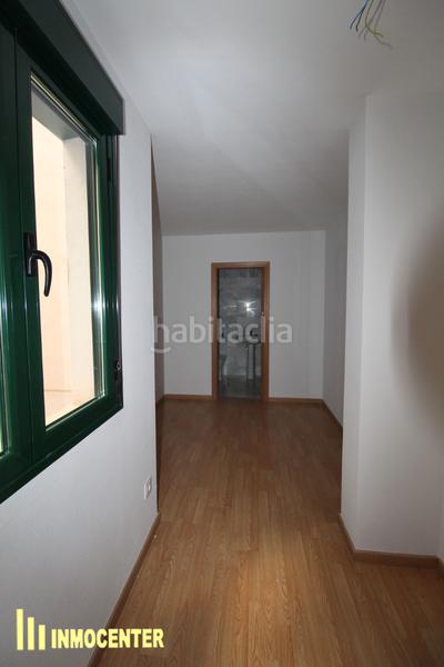 Foto 3891f37f-bcfc-4825-a85d-0fabf619adb0. Piso  venta primera planta con ascensor en Fuensalida