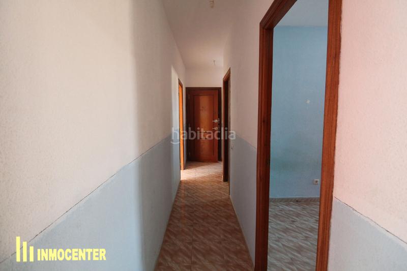 Foto a6d45a8c-e0ee-48d0-9b3c-20899075cb6a. Piso en parque san juan 19 inmocenter ofrece venta de en Fuensalida
